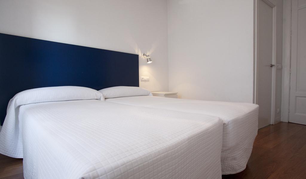 Hostal Santa Isabel Madrid Ngoại thất bức ảnh
