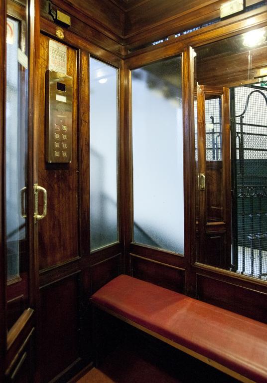 Hostal Santa Isabel Madrid Ngoại thất bức ảnh