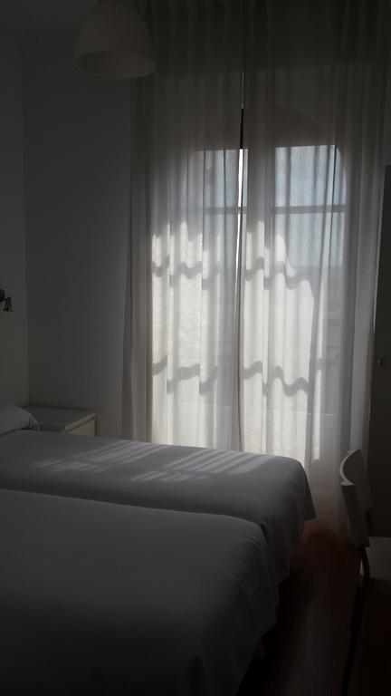 Hostal Santa Isabel Madrid Ngoại thất bức ảnh